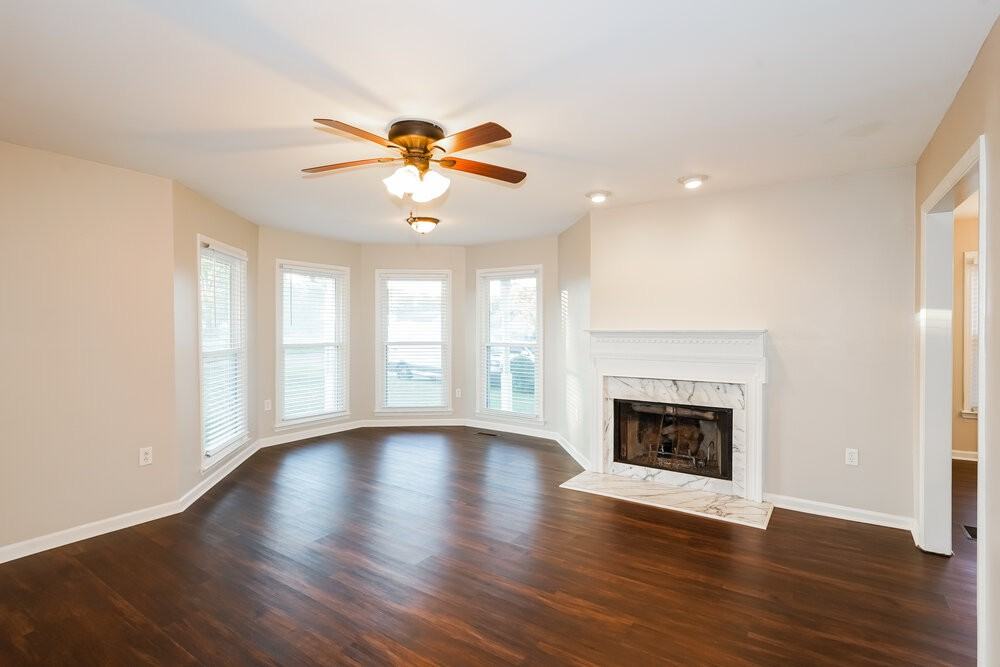 1127 Cason Ln - Photo 4 of 17