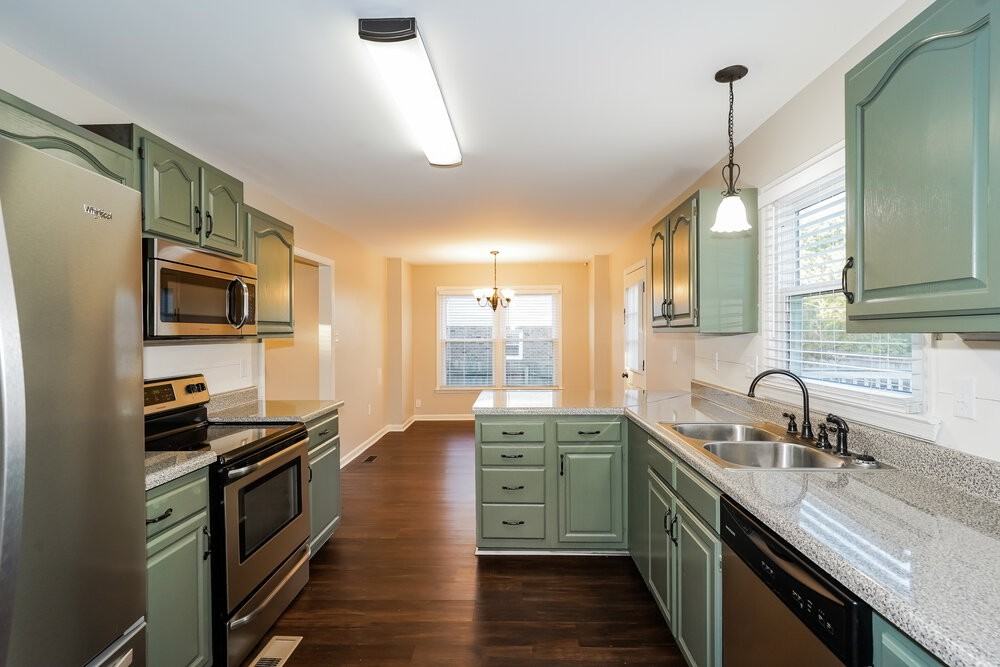 1127 Cason Ln - Photo 7 of 17