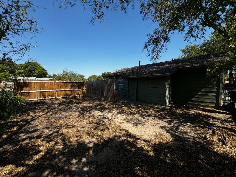 313 Flournoy Dr ##B - Photo 4 of 14