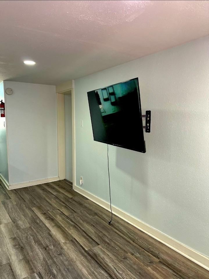 2606 Stanford St #2606-3 - Photo 7 of 10