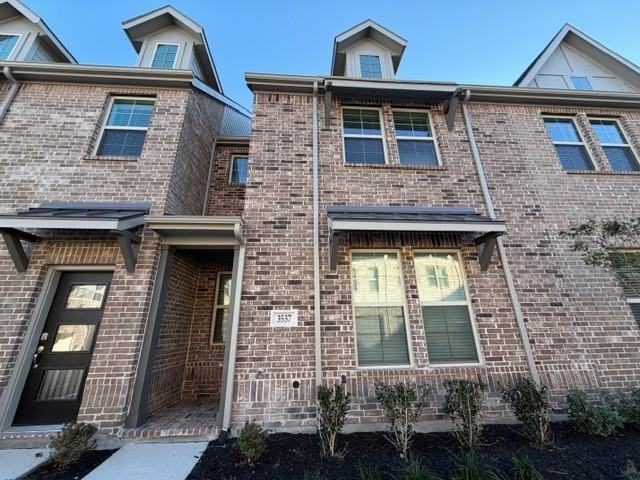 3537 Treasure Dr #3537 - Photo 4 of 21