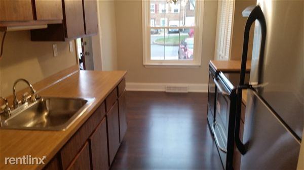 532 Lafayette Blvd - Photo 2 of 10