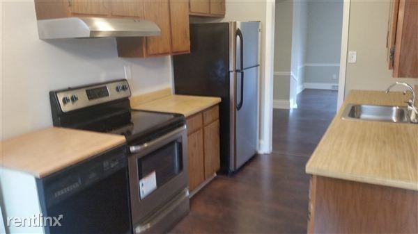 532 Lafayette Blvd - Photo 3 of 10