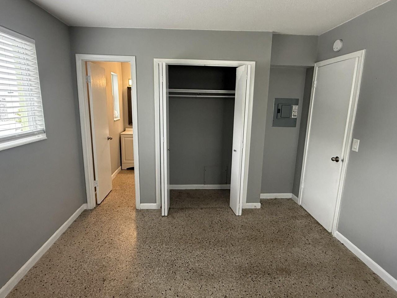 1118 N H St #1118-13 - Photo 6 of 10