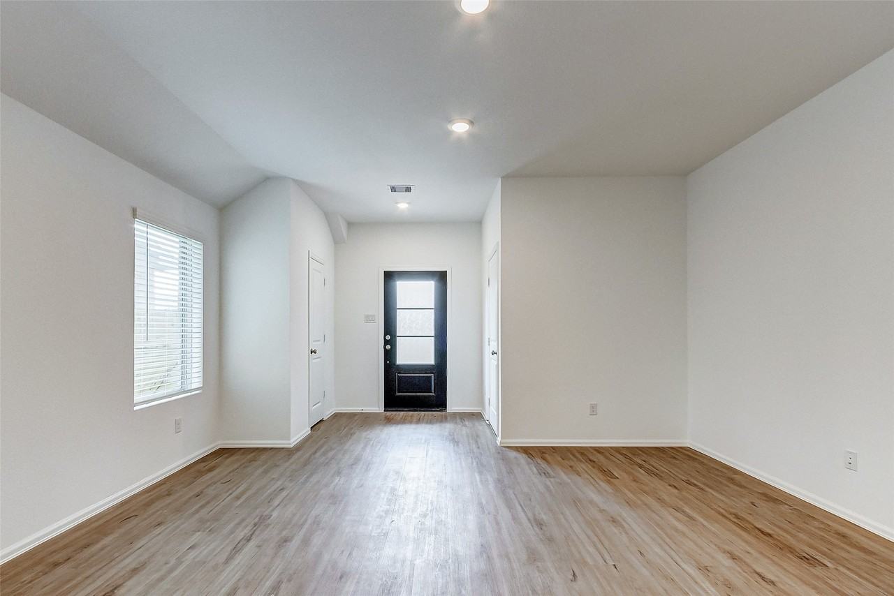 1942 Foxtail Creek Ct #1942 - Photo 7 of 22