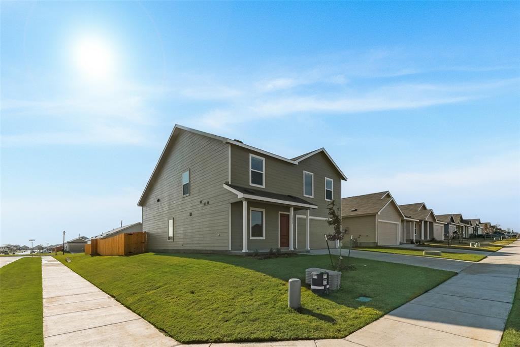 1032 Sugarberry St #1032 - Photo 3 of 27