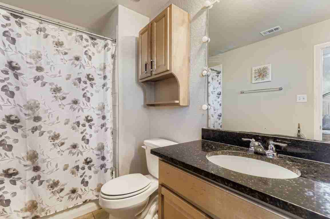 19433 Colgin Dr #19433 - Photo 4 of 29