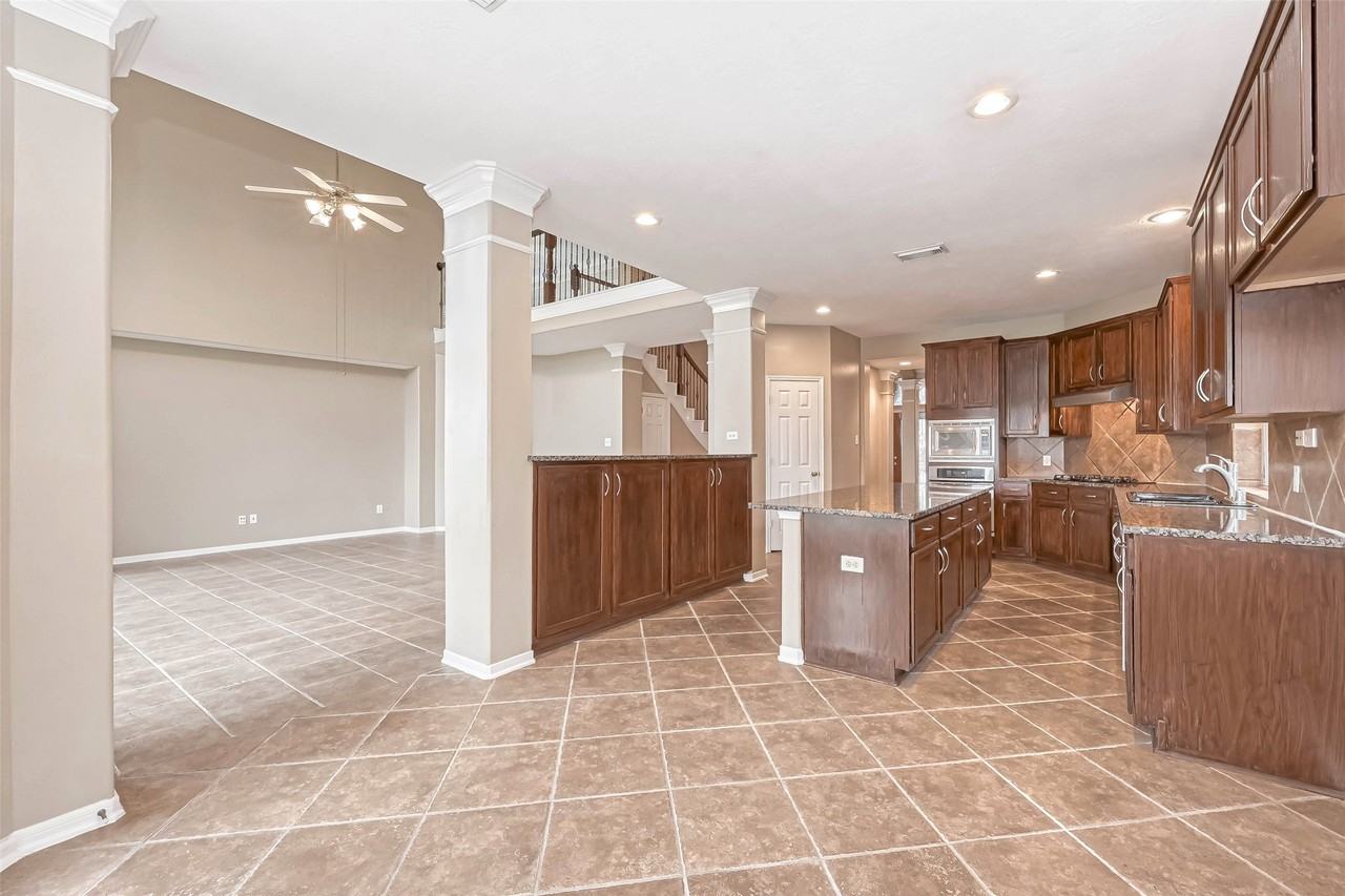 1222 Watermoon #1222 - Photo 5 of 50