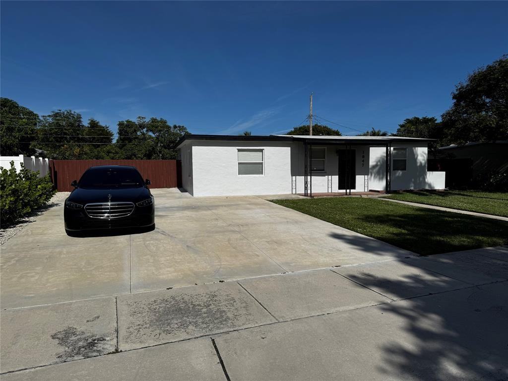 1847 Ne 53rd St #1847 - Photo 2 of 24