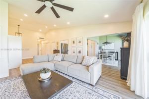 featured image of 3207 S Lakeview Cir