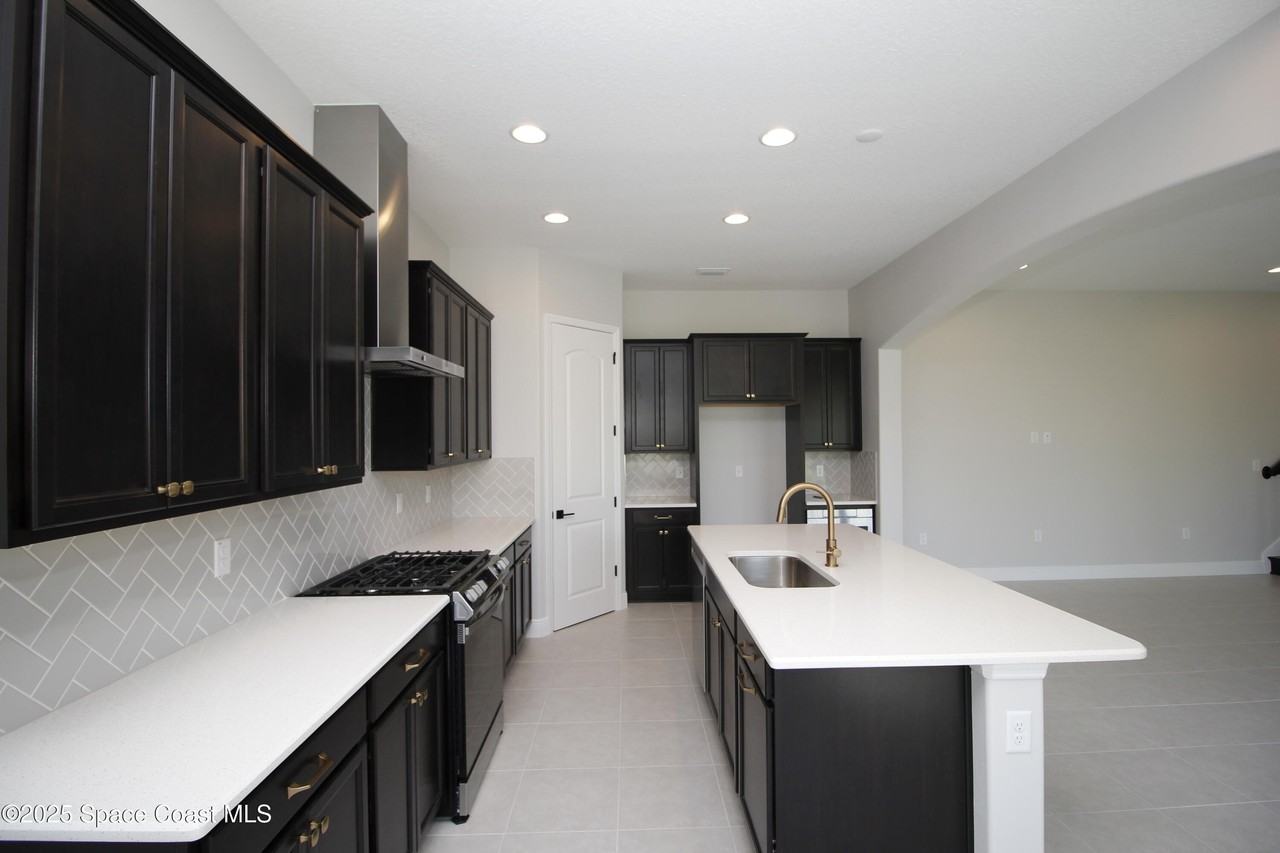 2485 Musette Aly #2485 - Photo 2 of 45