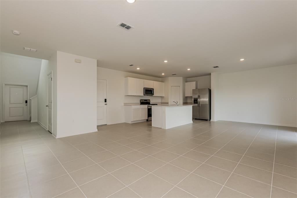 3683 Hardman Dr #3683 - Photo 4 of 17