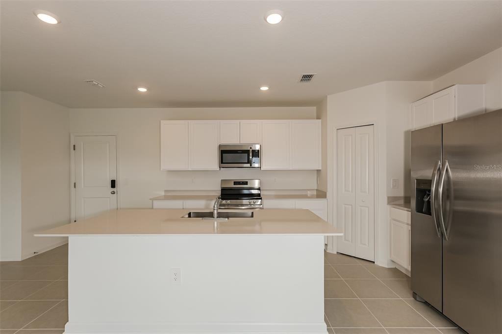 3683 Hardman Dr #3683 - Photo 6 of 17