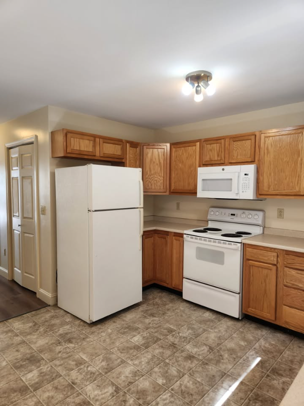 25 Tourmaline Dr #25 - Photo 3 of 15