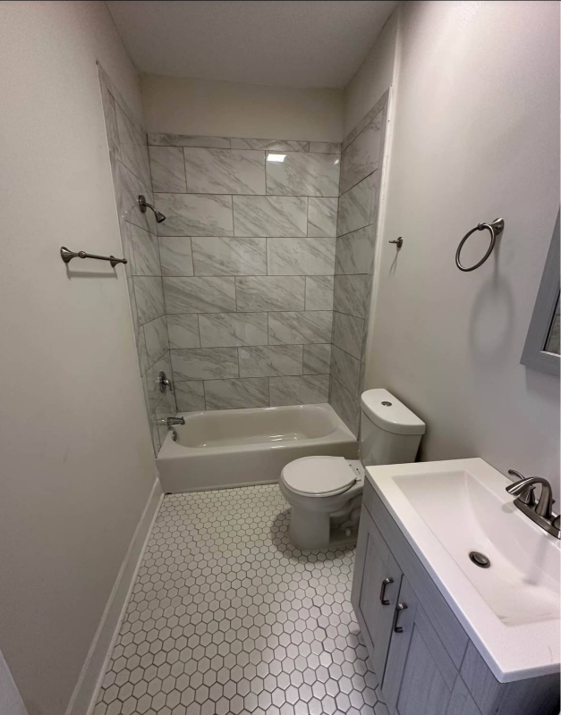 722 Waters Ave #B - Photo 5 of 6