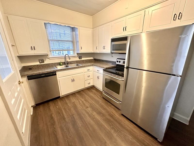 4222 Broadway - Photo 2 of 16