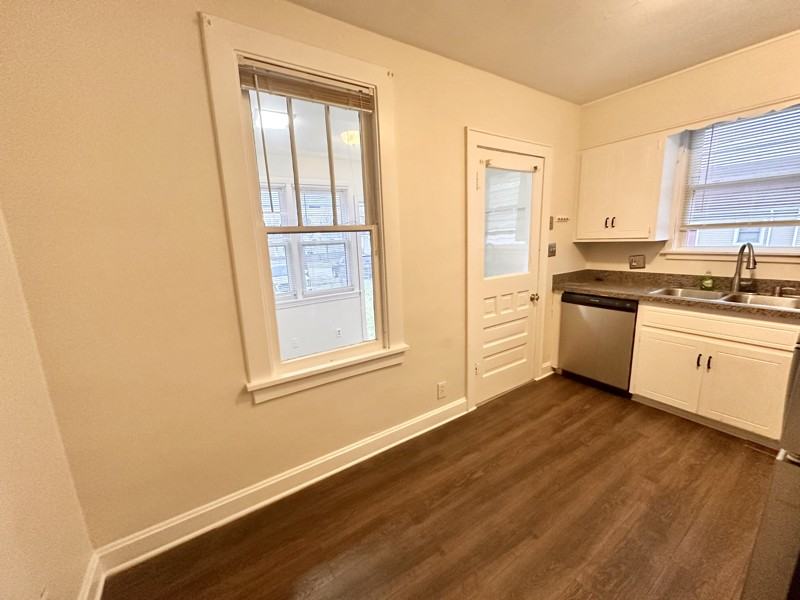 4222 Broadway - Photo 3 of 16