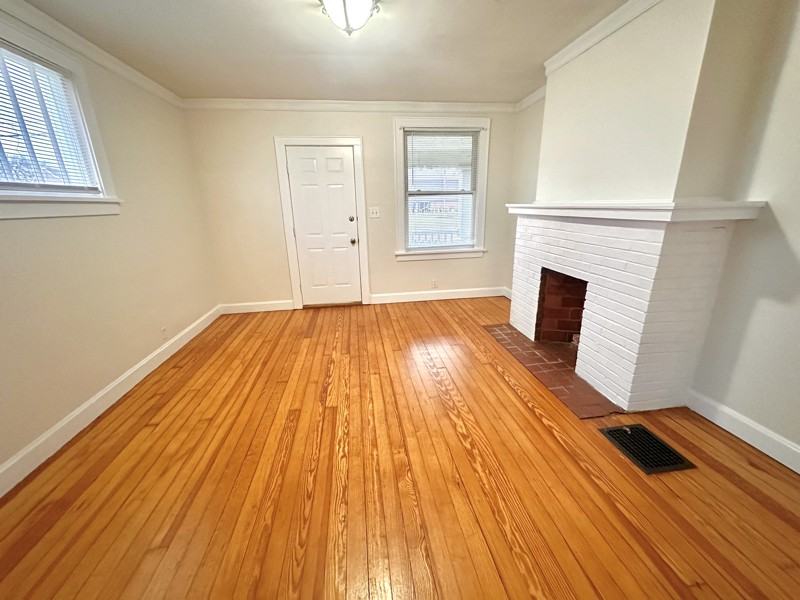 4222 Broadway - Photo 5 of 16