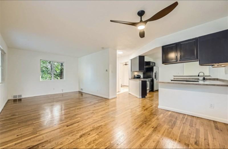 668 S Lowell Blvd - Photo 2 of 15