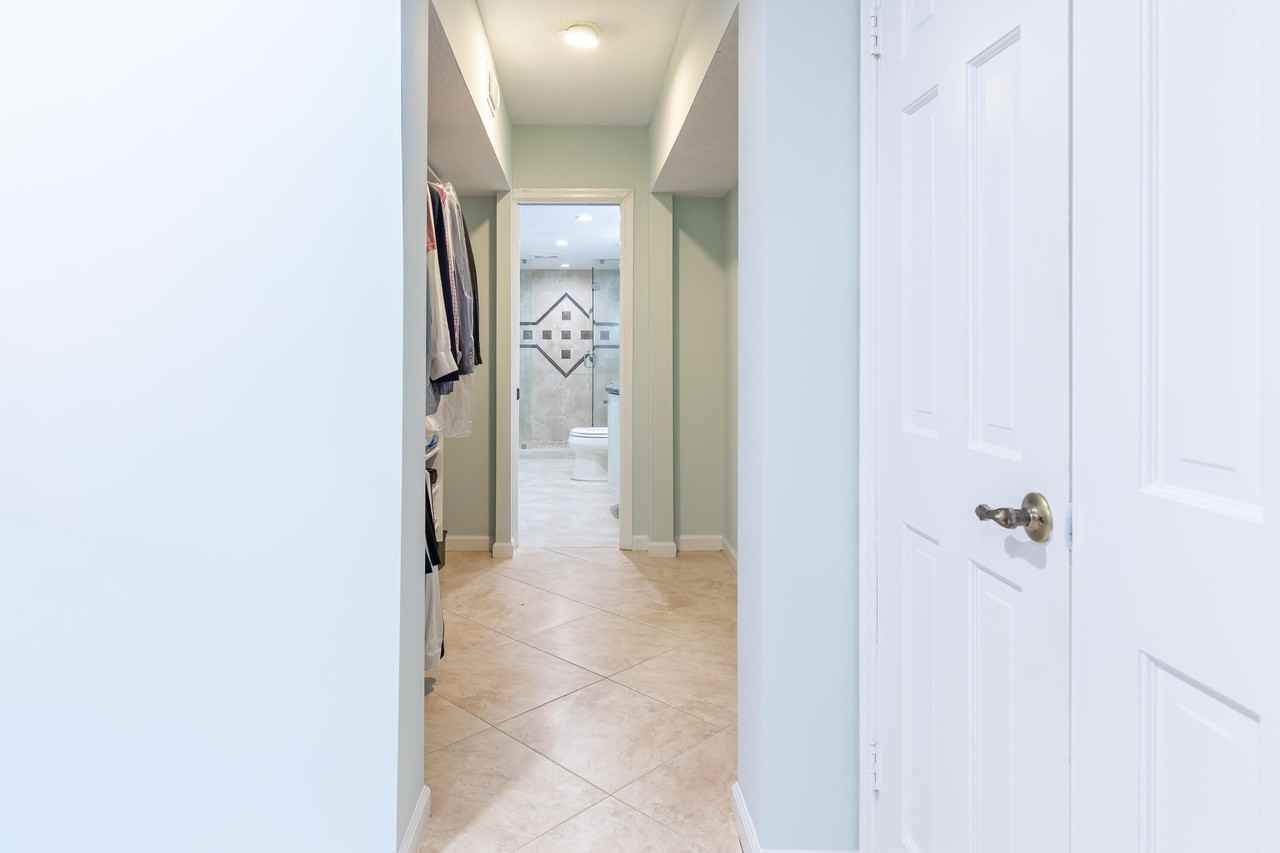 961 Se 20th Ave #961-302 - Photo 6 of 40