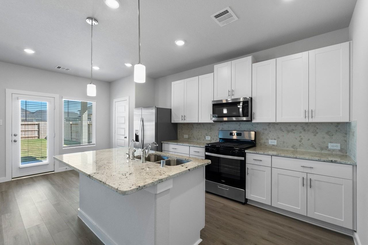 17431 Rosette Grass Dr #17431 - Photo 4 of 16