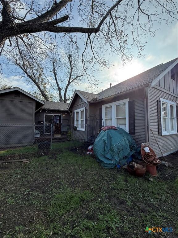 513 N San Marcos St #513 - Photo 2 of 4
