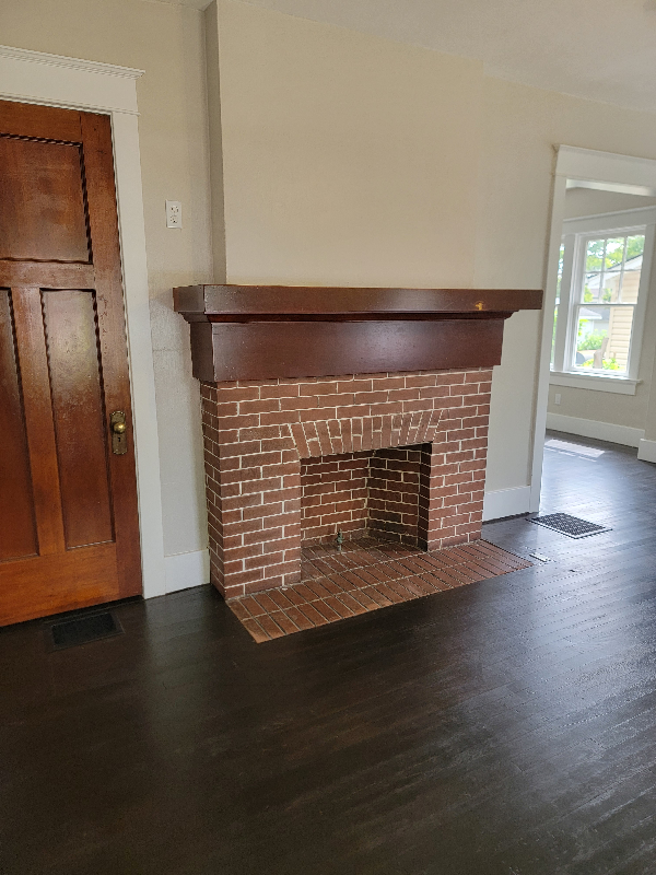 2112 Ravenwood Ave - Photo 2 of 19