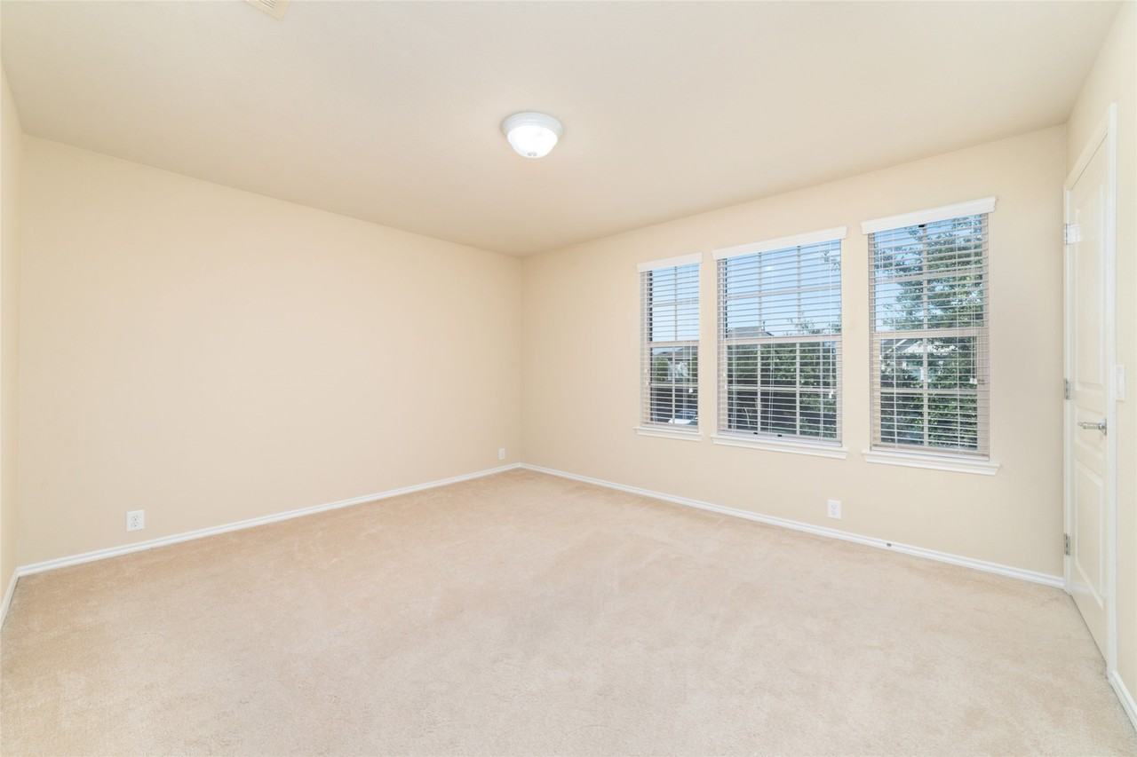 6403 Guilford Glen Ln #6403 - Photo 3 of 27