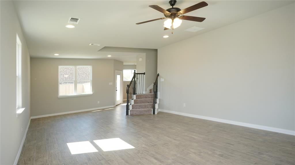 712 Prairie Creek Dr #712 - Photo 4 of 22