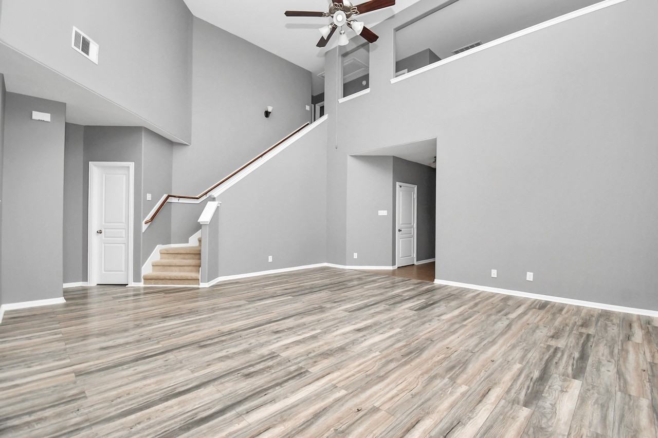 6011 Coleus St #6011 - Photo 5 of 31