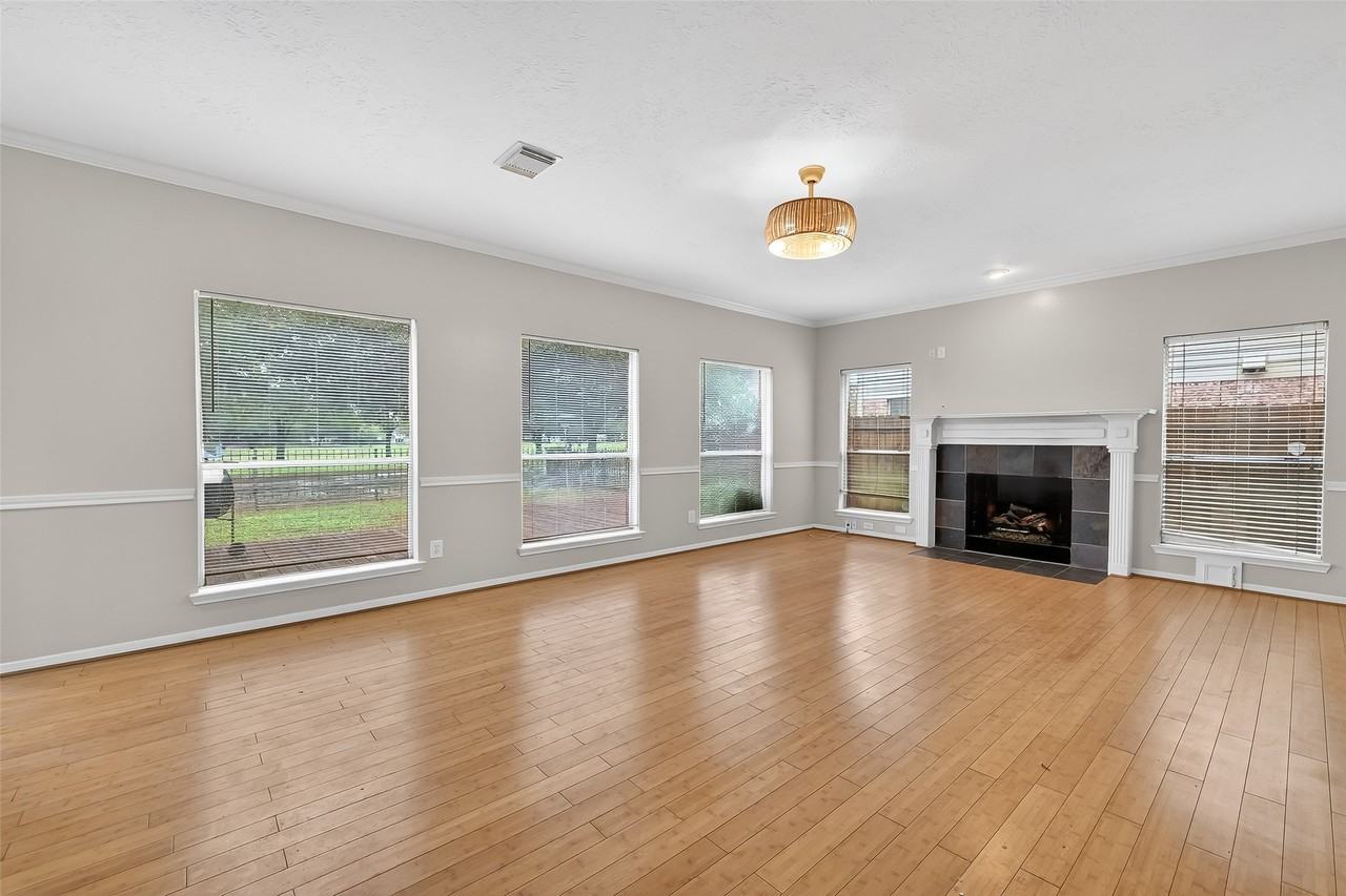 21519 San Marino Dr #21519 - Photo 6 of 41