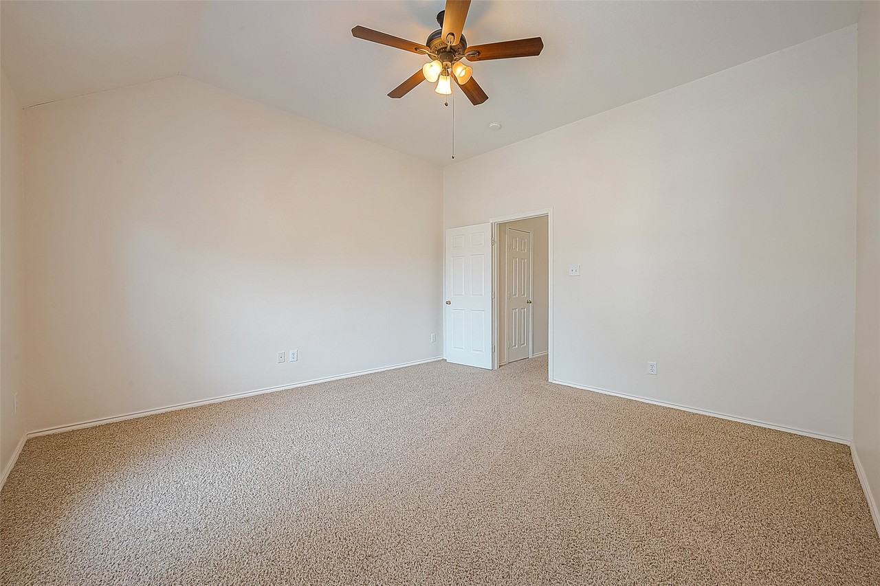 21411 Willow Glade Dr #21411 - Photo 2 of 46