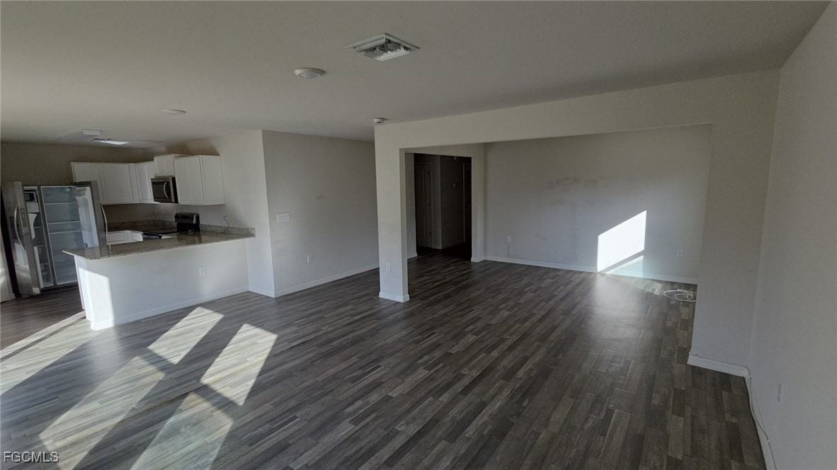 354 Western Ave S #354 - Photo 3 of 21