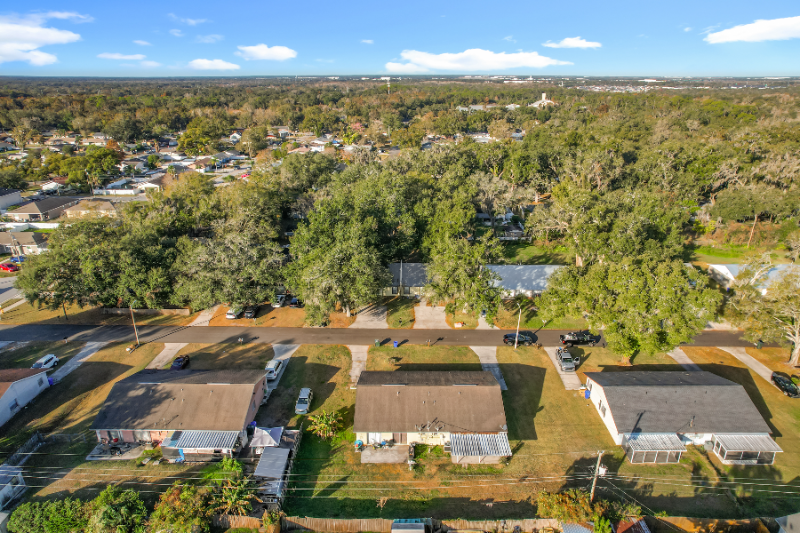 4536 Ballentine Ct - Photo 2 of 13