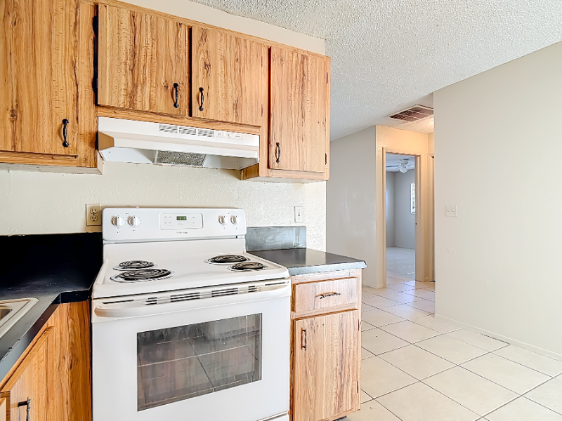 4536 Ballentine Ct - Photo 4 of 13