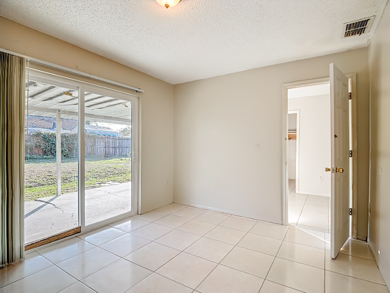 4536 Ballentine Ct - Photo 6 of 13