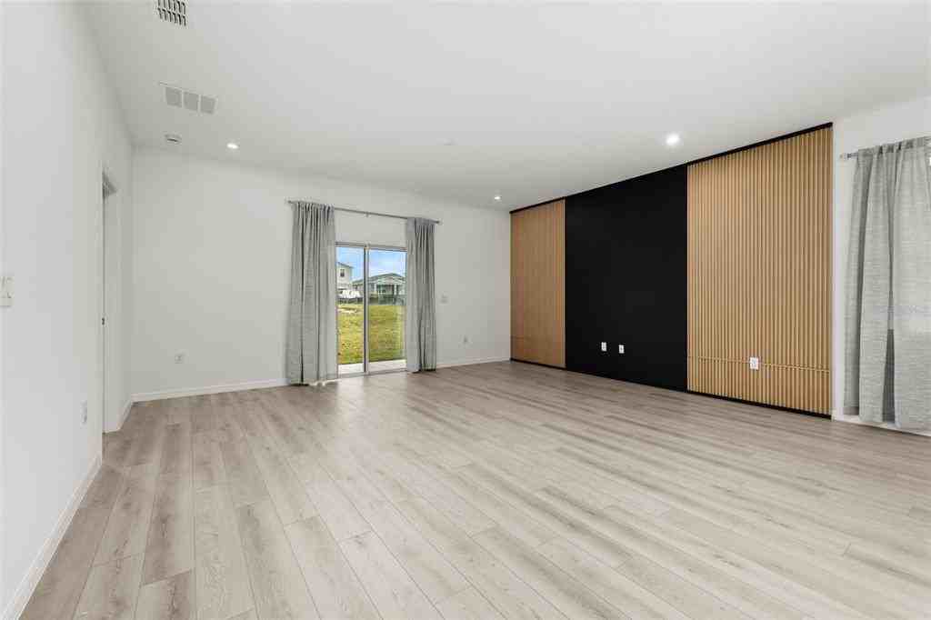 1335 Normandy Dr #1335 - Photo 7 of 47