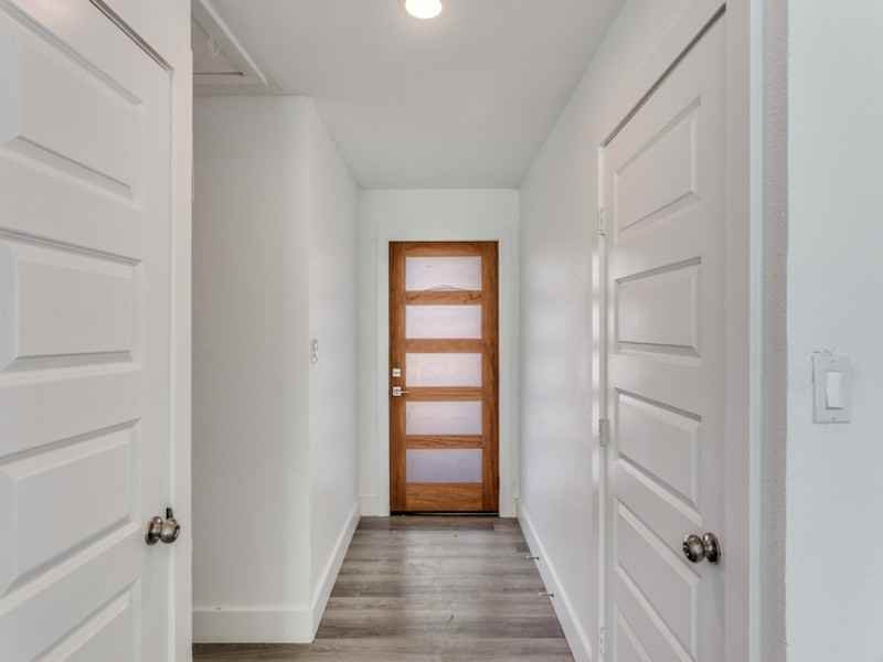 3821 Horizon Pl - Photo 2 of 18