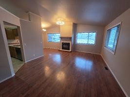 featured image of 18660 Kings Point Cir