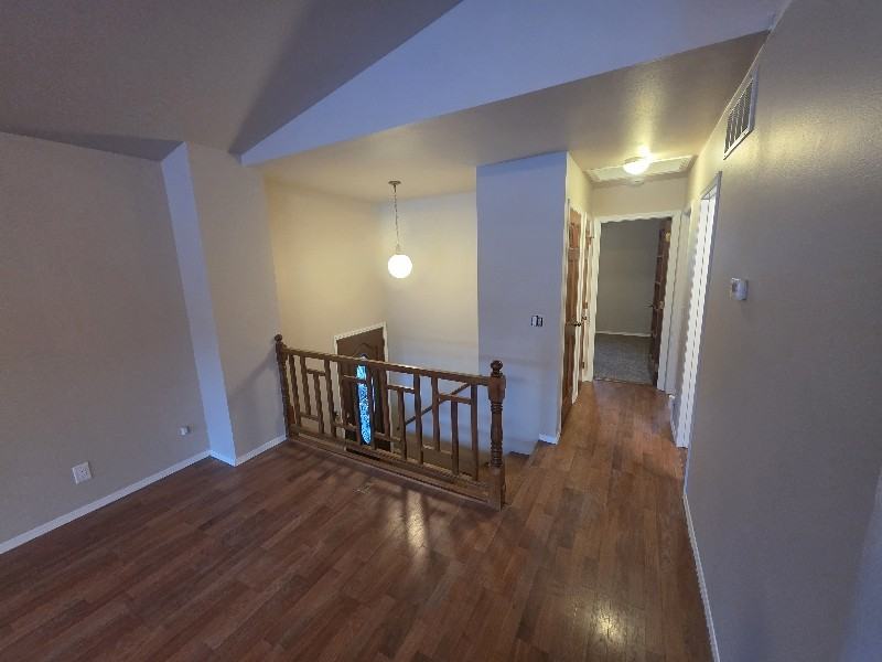 18660 Kings Point Cir - Photo 7 of 20