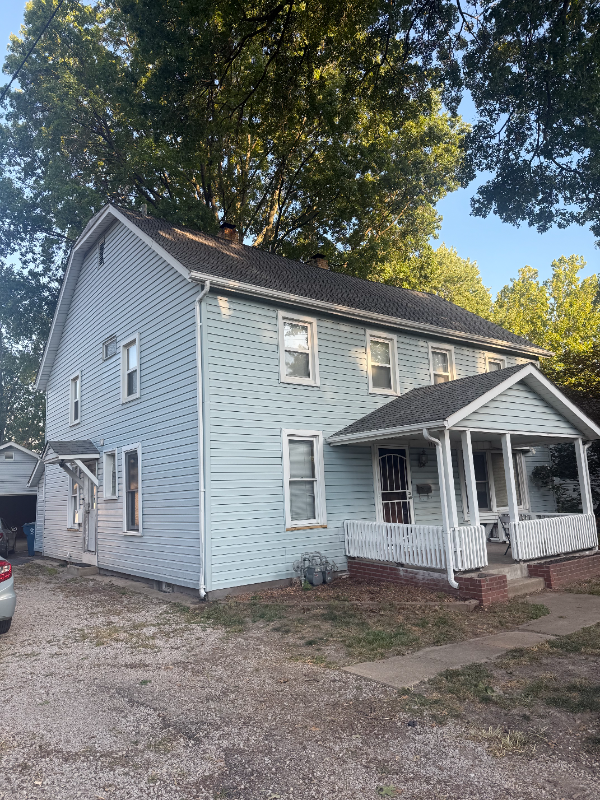 1120 Williams St - Photo 2 of 13