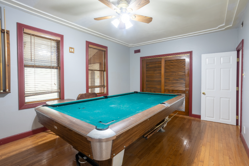 1120 Williams St - Photo 7 of 13