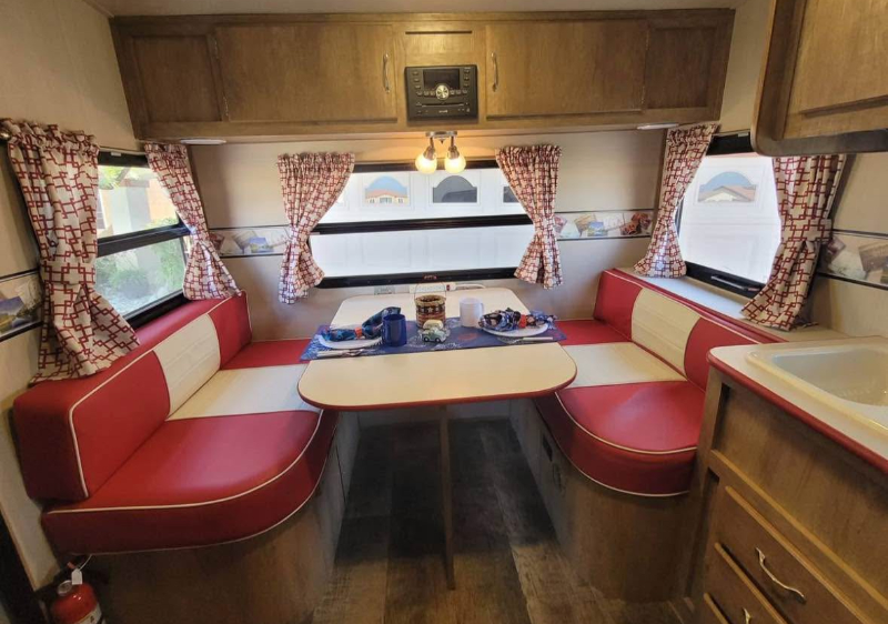 315 Osborne St #13 - Photo 5 of 20