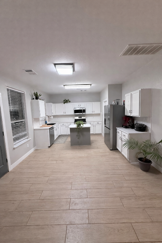 4709 Auburn Dr - Photo 3 of 18