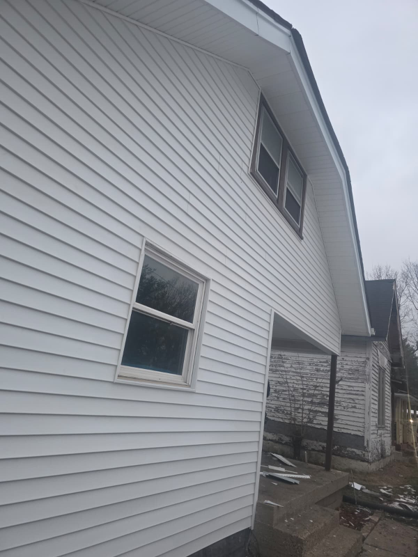 866 W 25th St - Photo 2 of 7