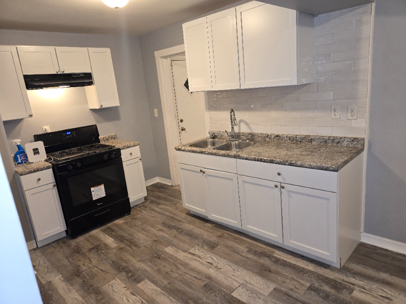 14616 State St - Photo 2 of 11