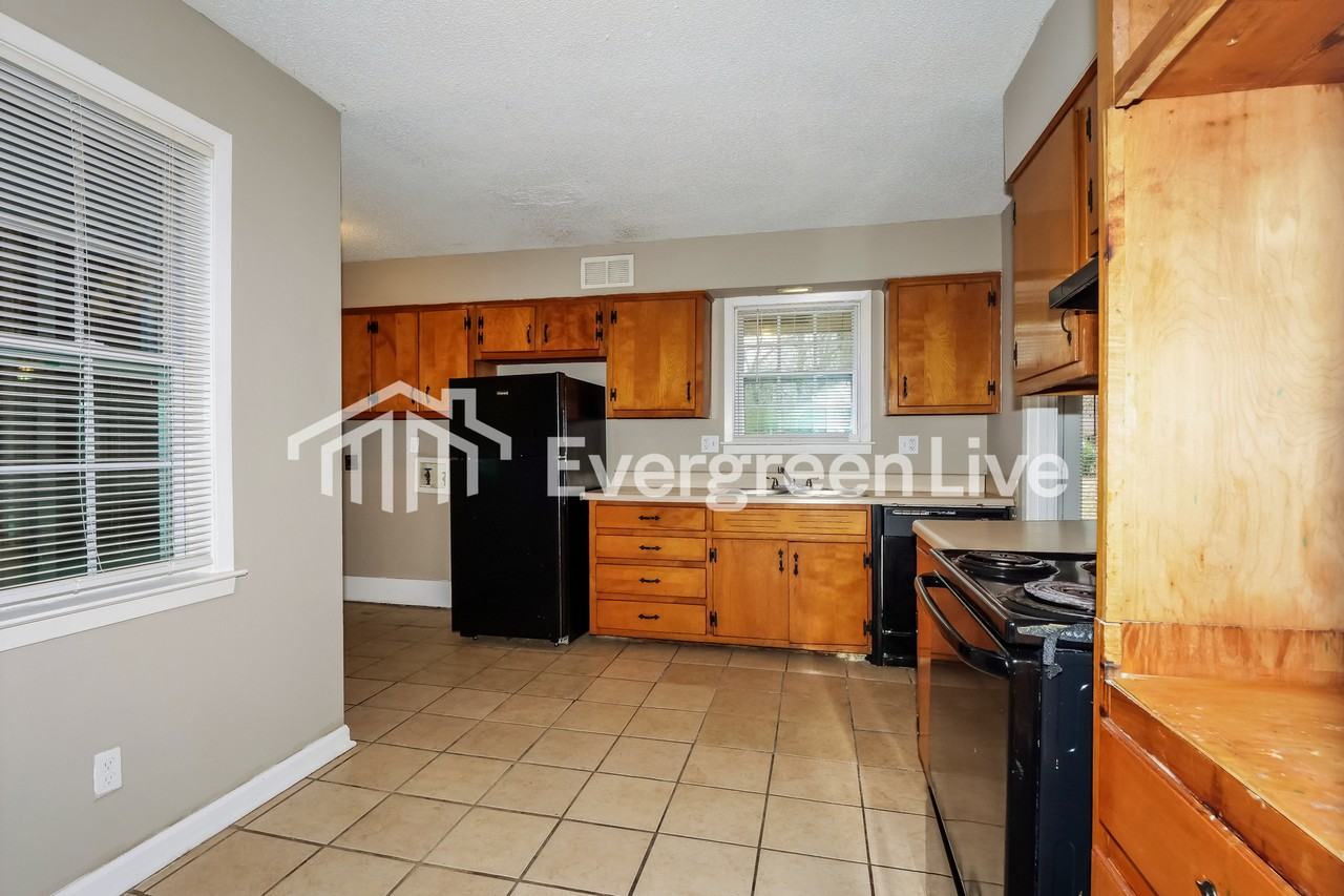 3070 Magevney St - Photo 7 of 15