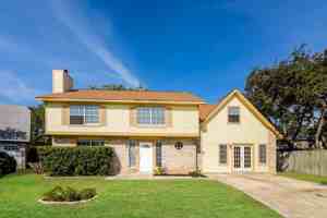 featured image of 7307 Park West Dr