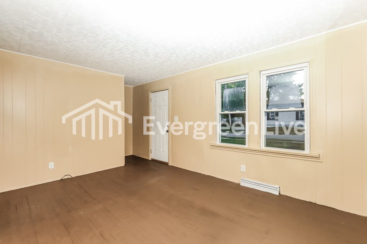 124 E Lindberg Dr - Photo 4 of 15