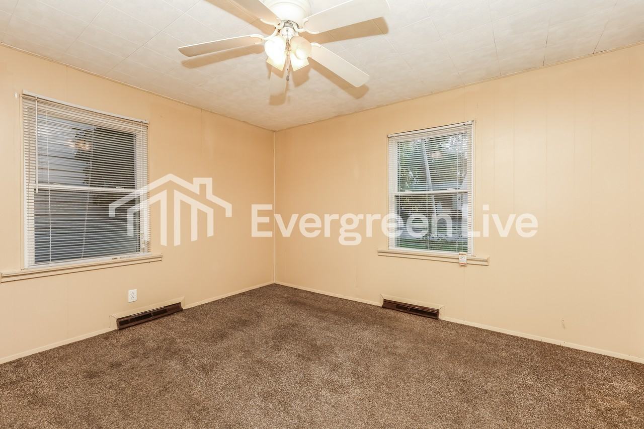 124 E Lindberg Dr - Photo 6 of 15